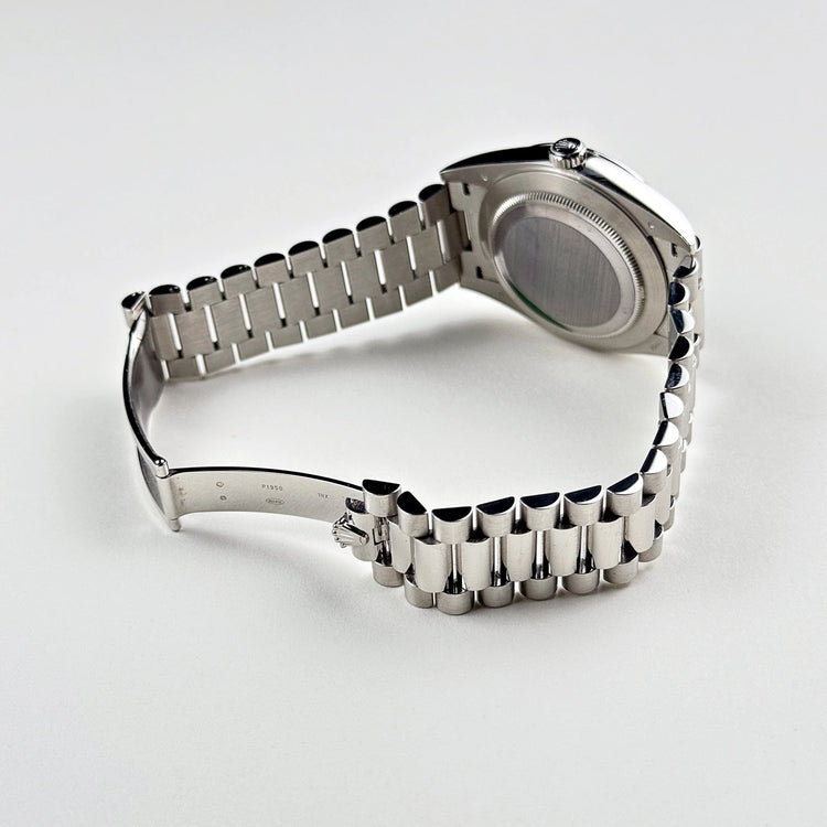 Day-Date Platinum Olive Green Arabic Dial image 5