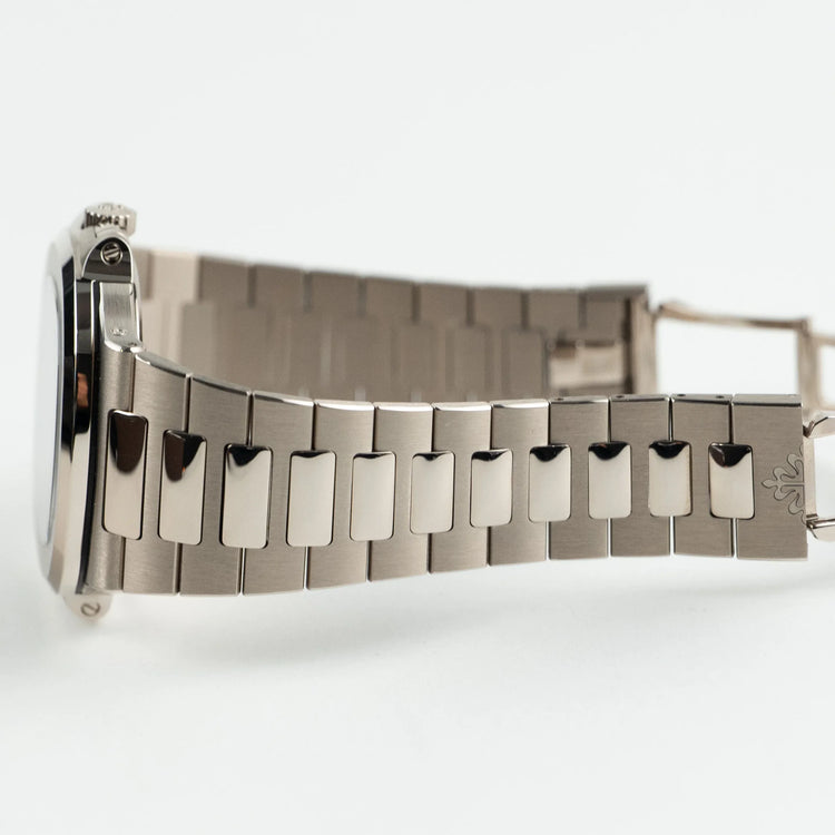 Nautilus Perpetual Calendar Moon Phases (2024) image 4