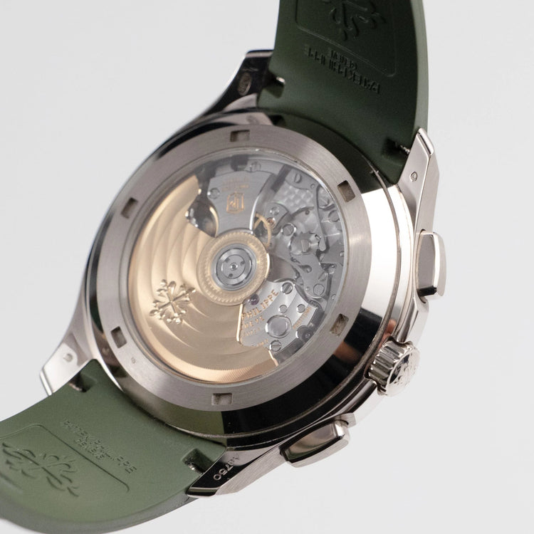 Aquanaut Chronograph White Gold Khaki Green Dial (2025) image 8