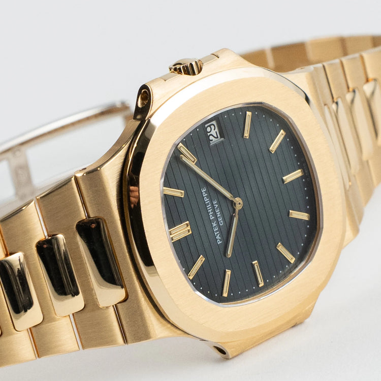 Nautilus Vintage Yellow Gold Black Ribbed Dial image 1