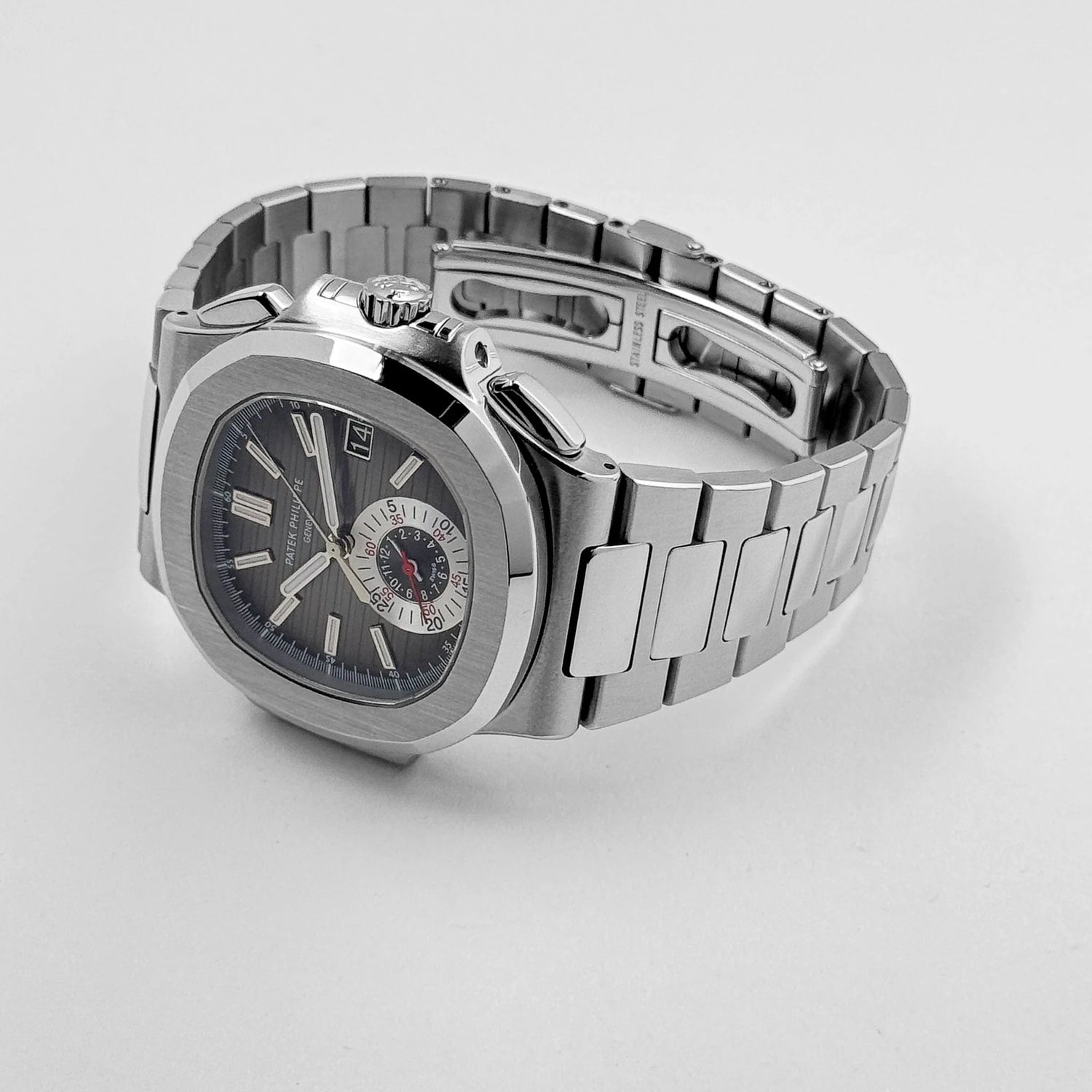 Nautilus Chronograph Stainless Steel Grey Dial (2013) image 9
