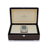 Nautilus Platinum Emeralds Black Dial image 3
