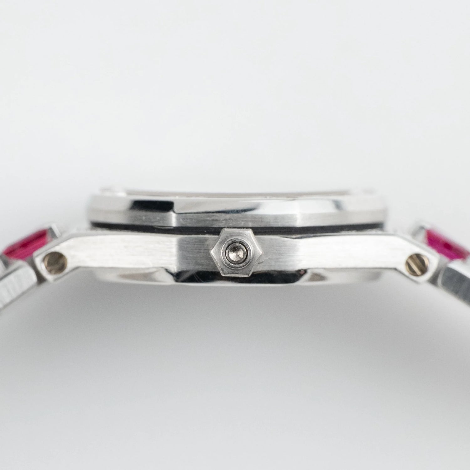 Royal Oak Ladies Vintage White Gold Diamond & Ruby Quartz (1997) image 5