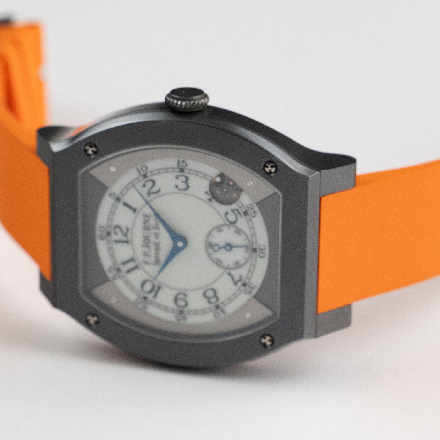 Élégante 48 Ref. ELHT Titalyt Luminescent White Dial (2019) image 7