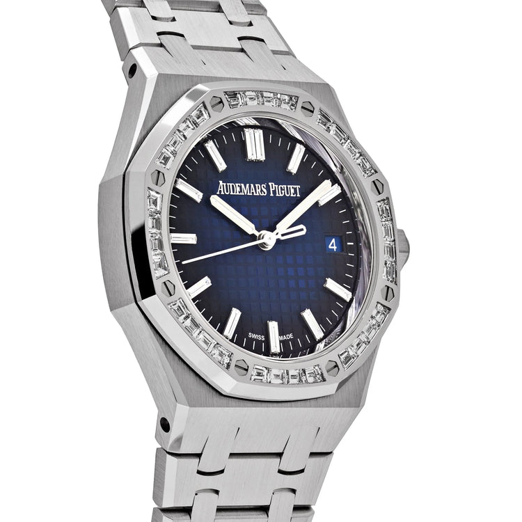 Royal Oak White Gold Diamond Bezel Smoked Blue Dial (2024) image 6