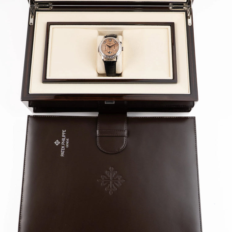 Patek Philippe 5208/300P Salmon Dial (2021) image 8