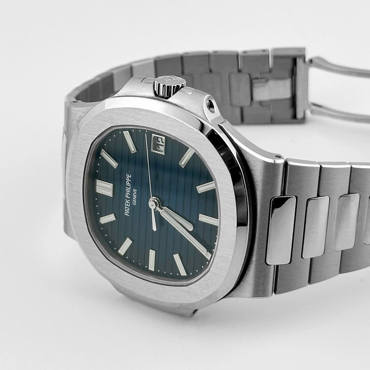 Nautilus White Gold Blue Dial (2024) image 11