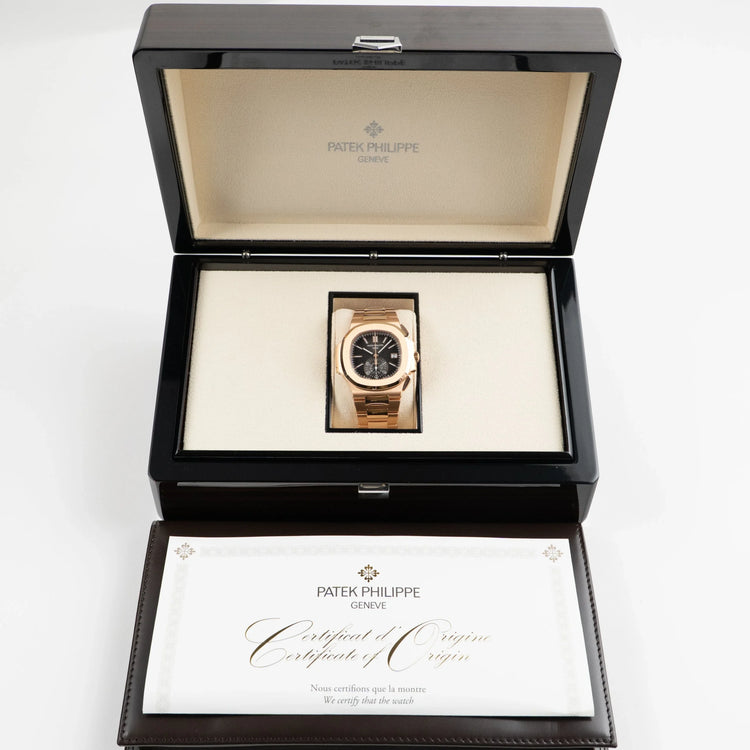Nautilus Chronograph Date Rose Gold Black Dial (2022) image 5