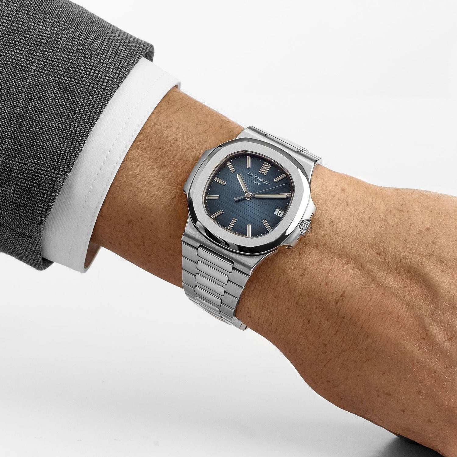 Nautilus Stainless Steel Blue Dial (2011) image 1