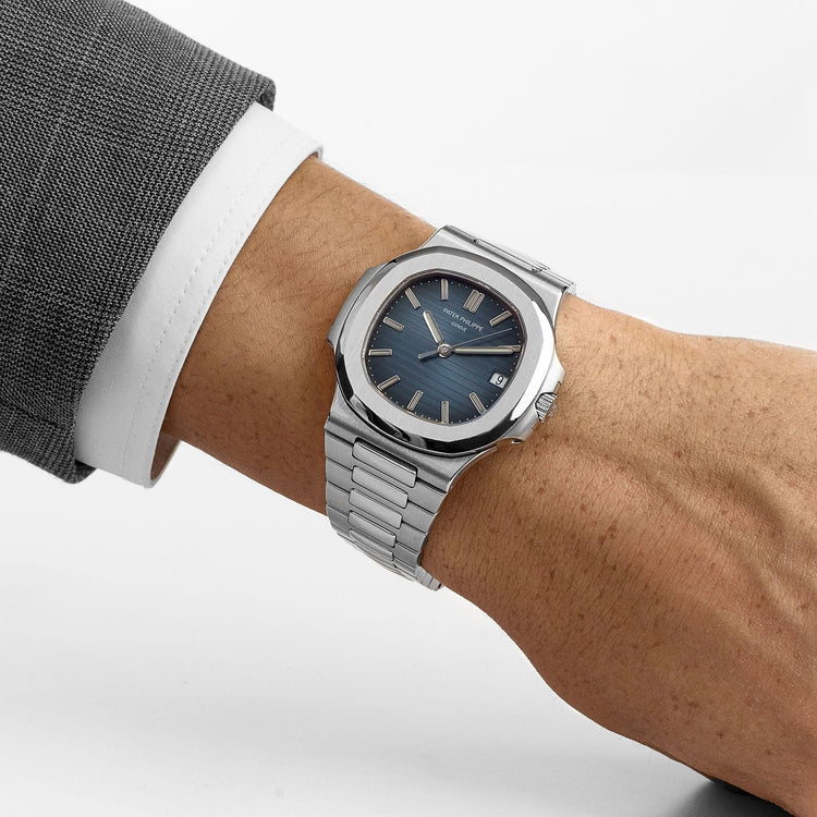 Nautilus Stainless Steel Blue Dial (2011) image 1