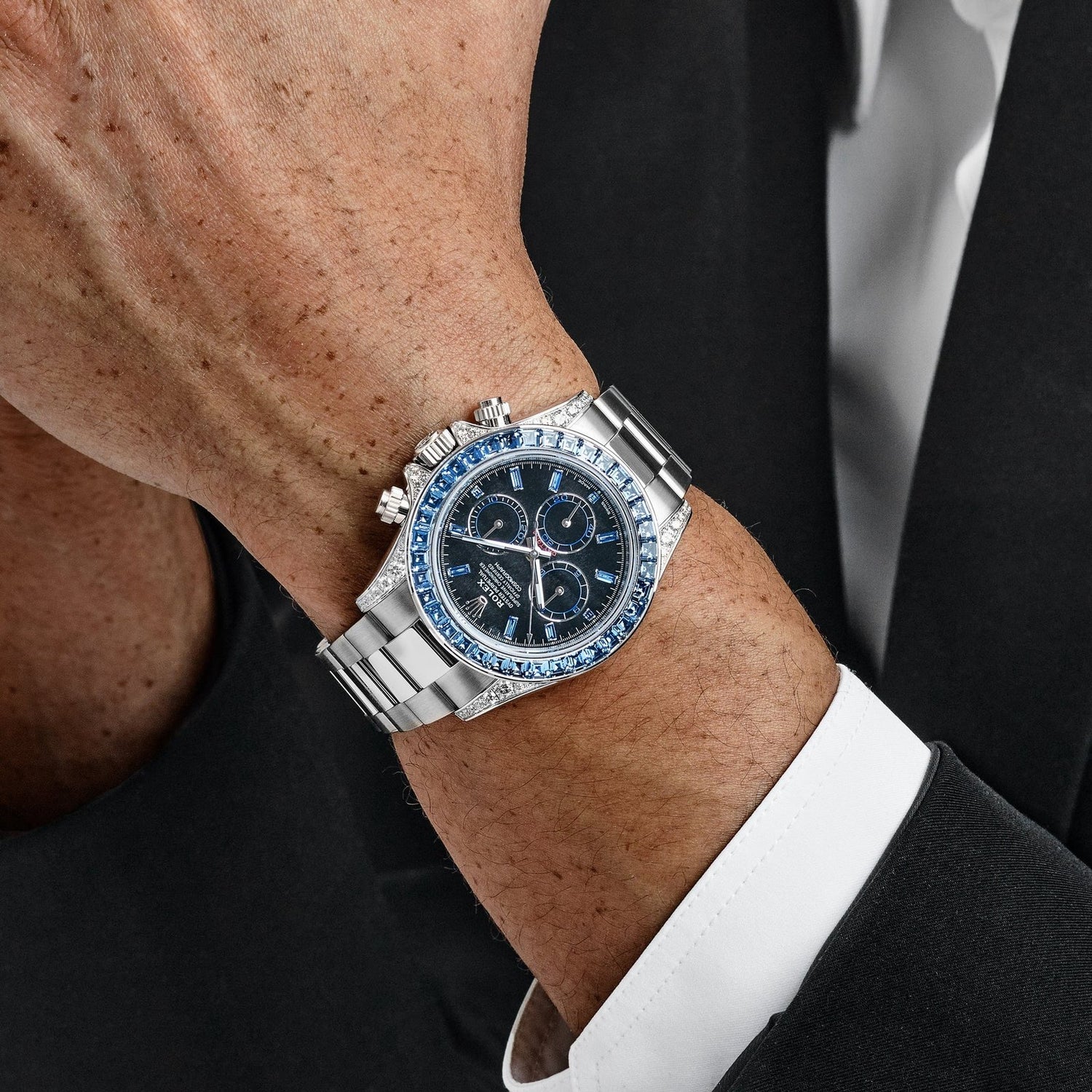 Daytona White Gold Silver Sheen Obsidian Dial Sapphire Bezel (2025) image 12