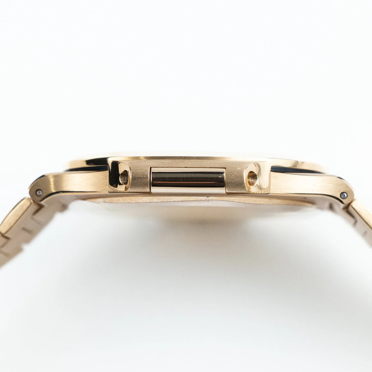 Nautilus Vintage Yellow Gold Black Ribbed Dial image 3