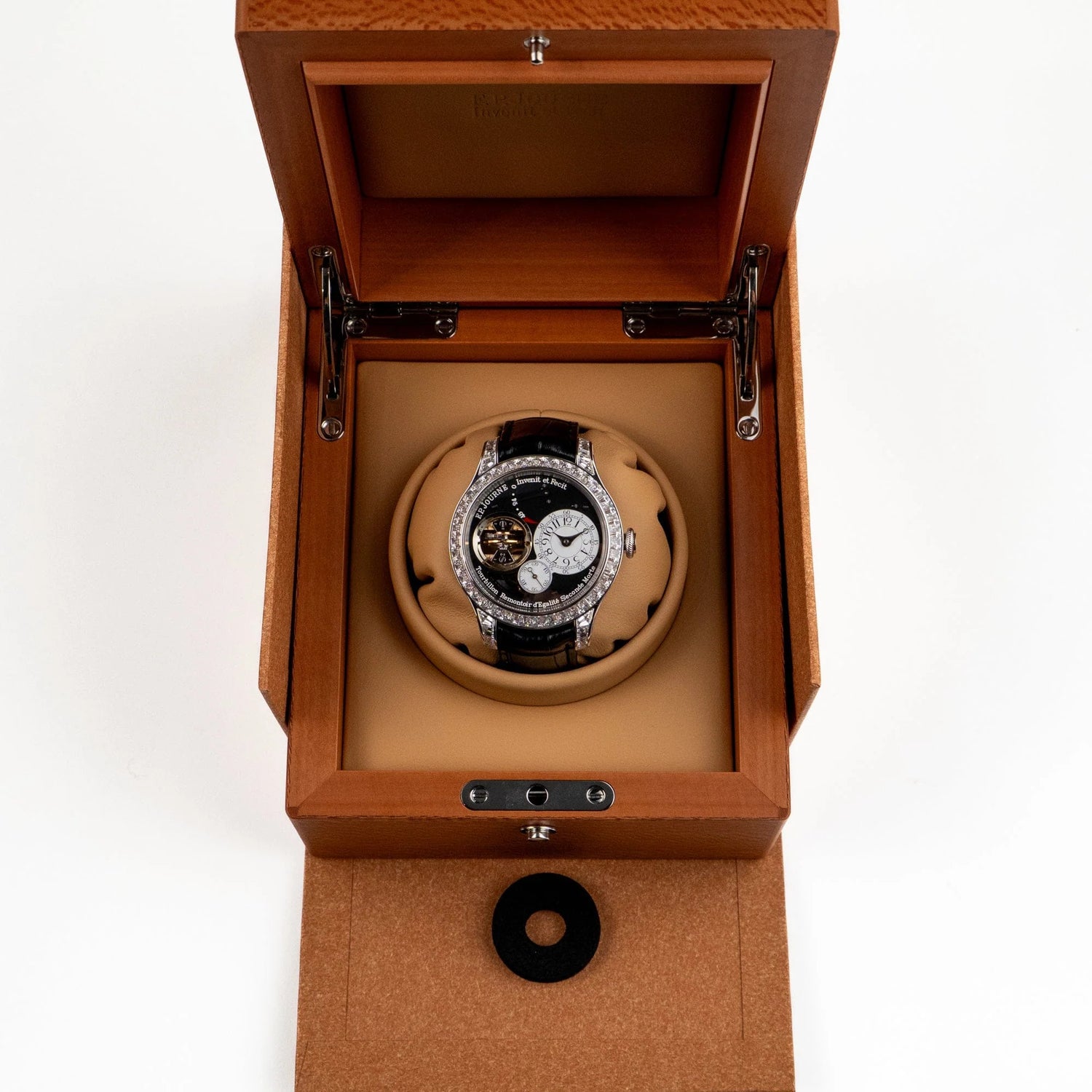 Tourbillon Souverain Joaillerie Platinum Diamond Bezel Black Dial image 4