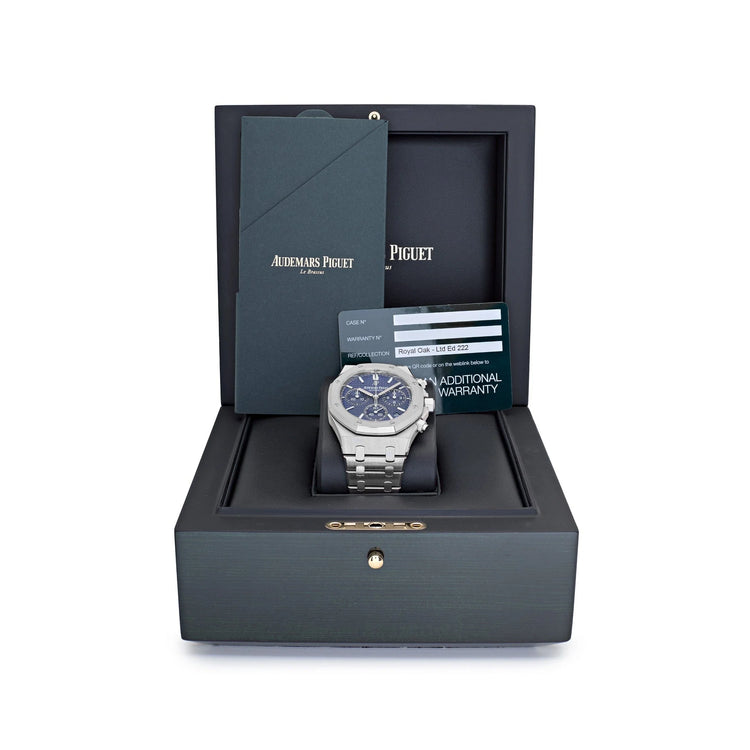 Royal Oak Chronograph White Gold Blue Dial Limited Edition of 222 image 2