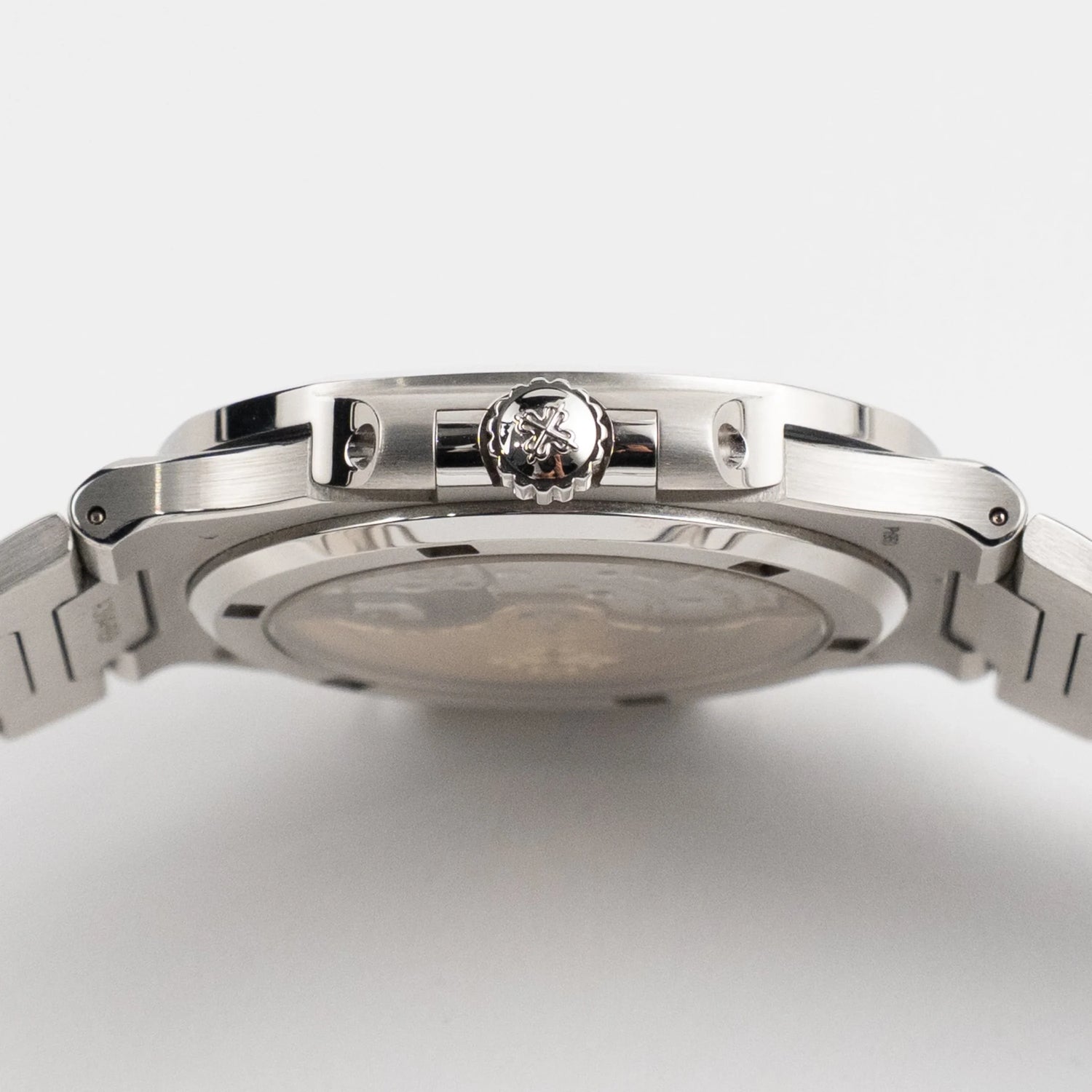Nautilus Platinum Grey Diamond Baguette Dial Diamond Baguette Bezel image 2