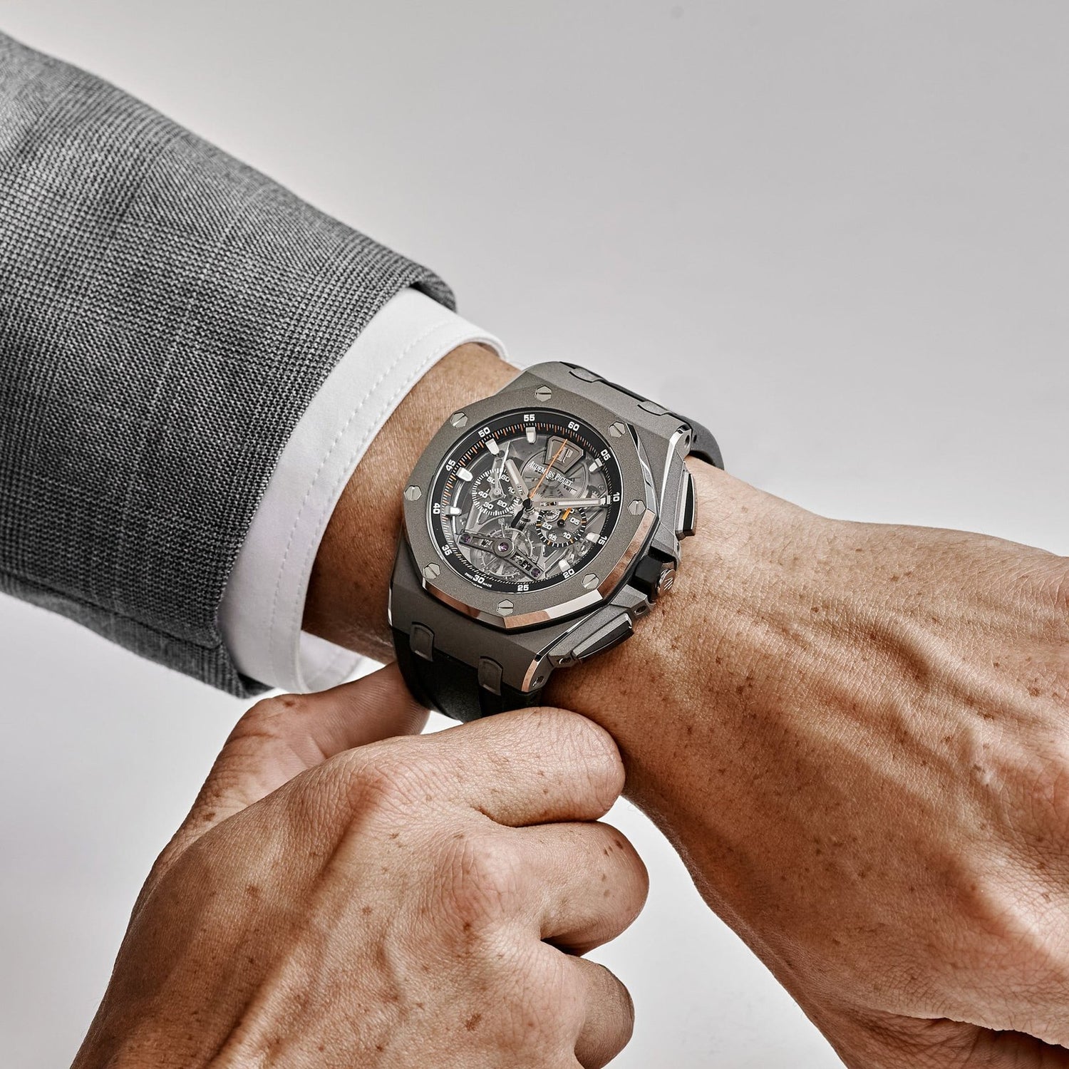 Royal Oak Offshore Tourbillon Chronograph Titanium (2017) image 8