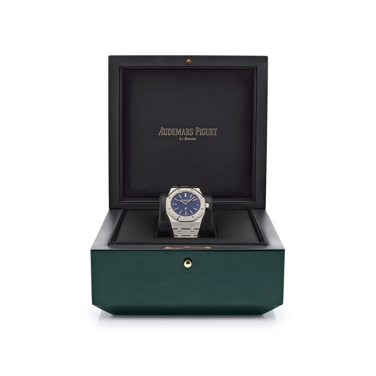 Royal Oak “Jumbo” Extra-Thin White Gold Blue Dial (2024) image 4