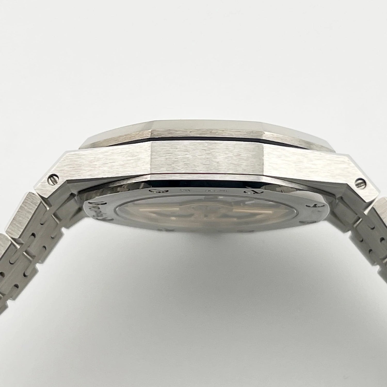 Royal Oak White Gold Diamond Bezel Smoked Blue Dial (2024) image 12
