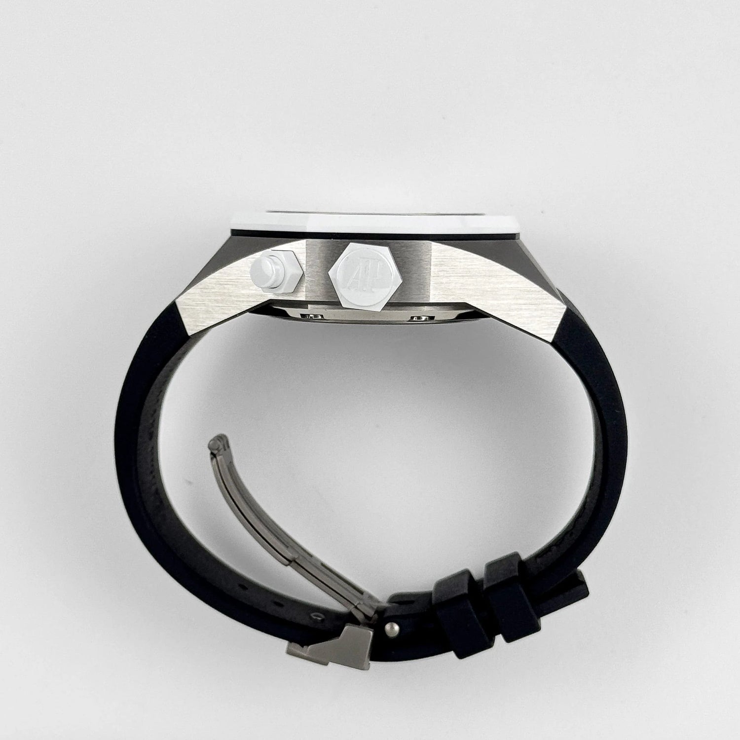 Royal Oak Concept Tourbillon GMT Titanium image 5
