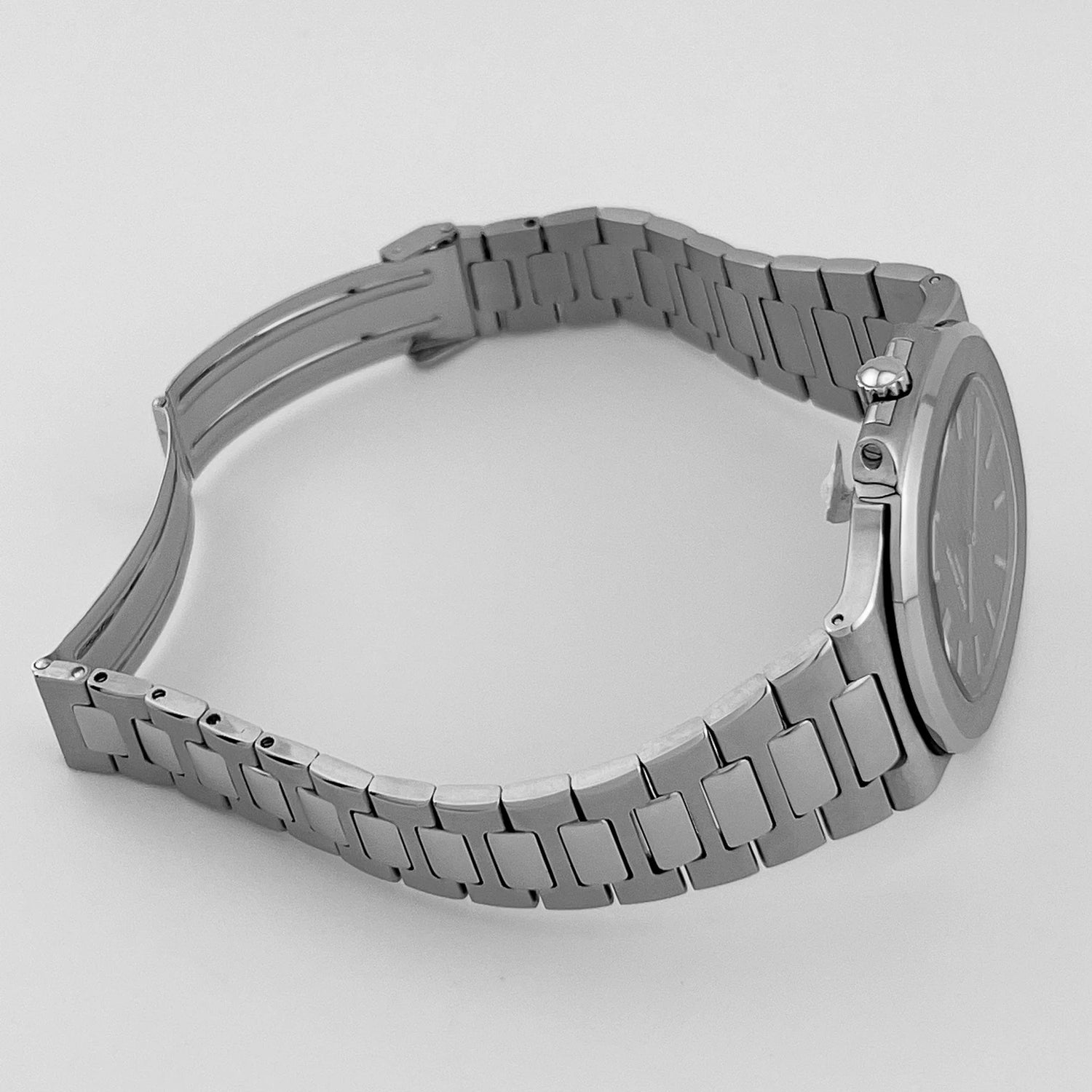 Nautilus Vintage Stainless Steel Black Dial (1982) image 3