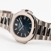 Nautilus White Gold Blue Dial (2022) image 3