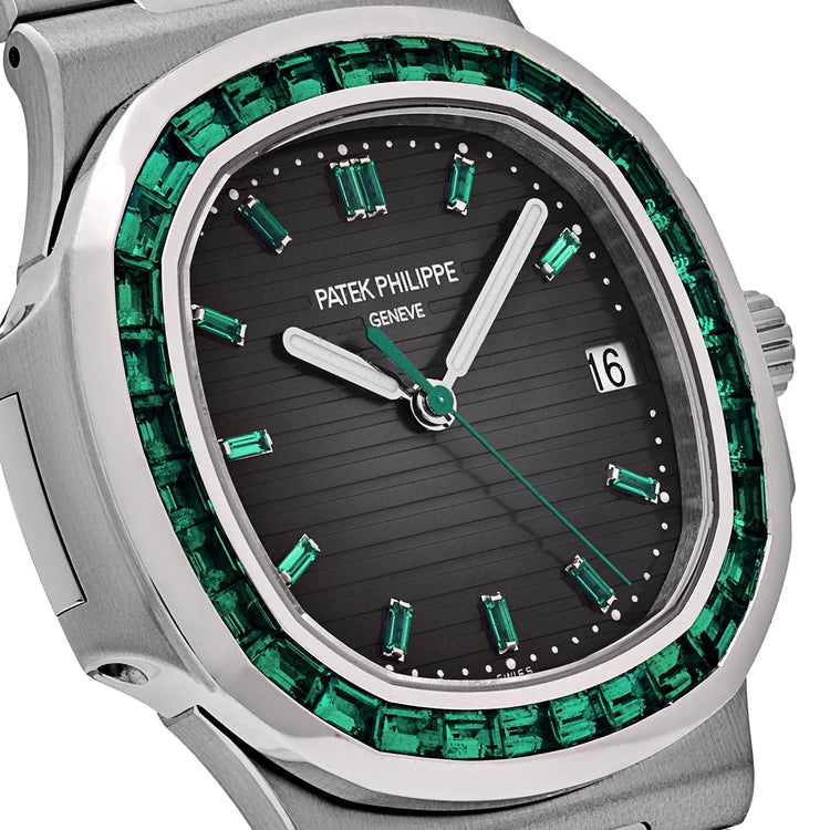 Nautilus Platinum Emeralds Black Dial image 6