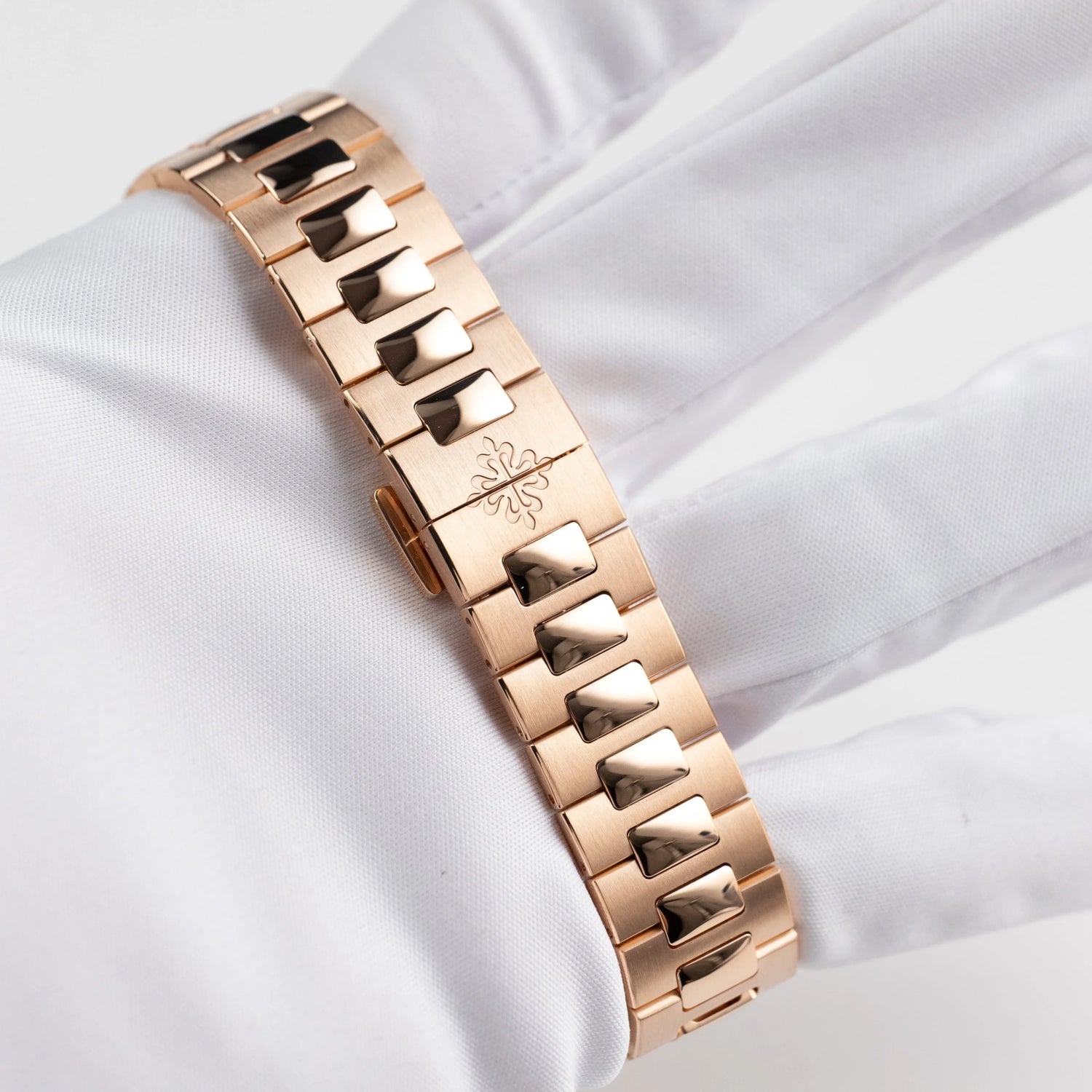 Nautilus Chronograph Rose Gold (2023) image 8