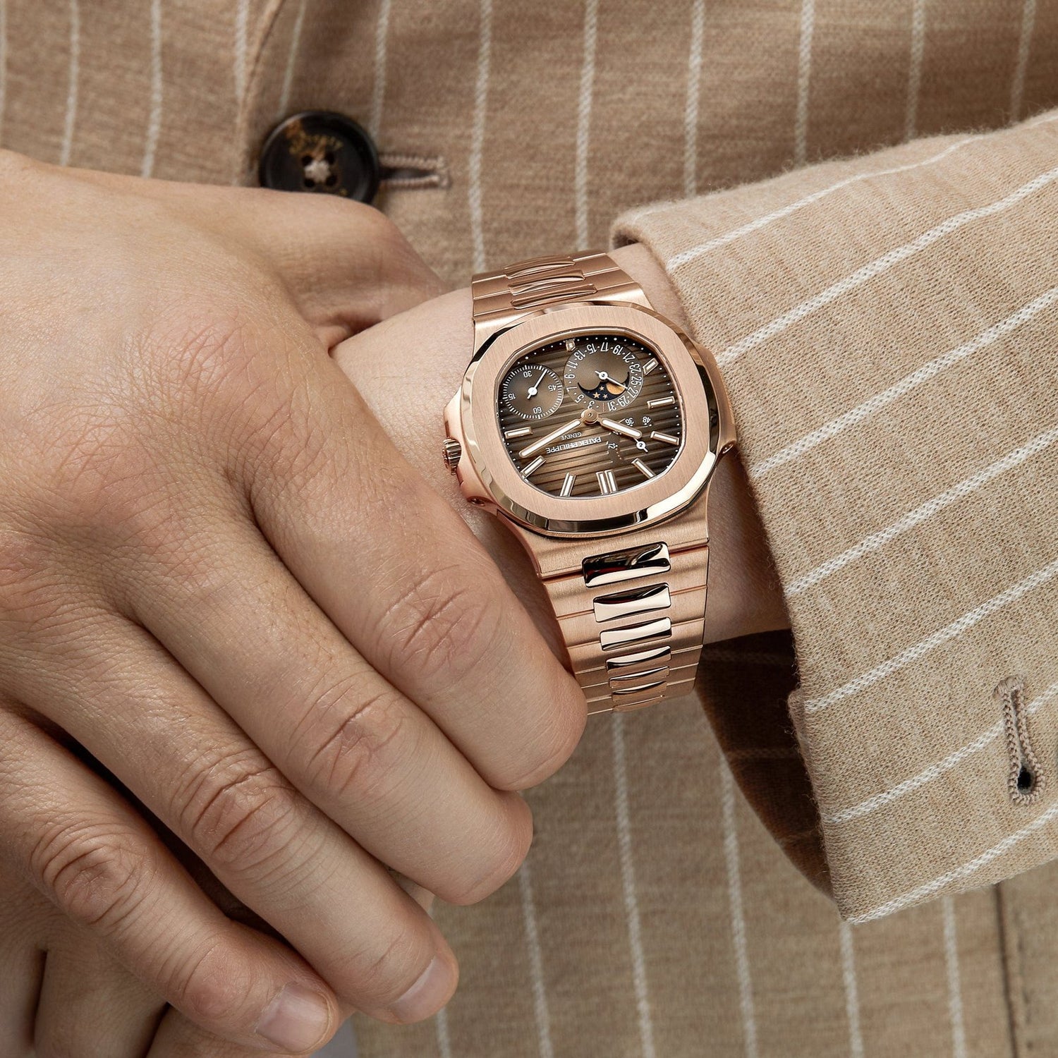 Nautilus 5712/1R-001 Moon Phases Rose Gold image 1