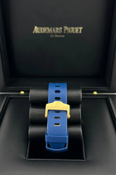 Royal Oak Offshore Yellow Gold Sapphire Dial (2023) image 5