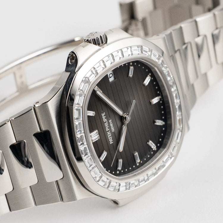 Nautilus Platinum Grey Diamond Baguette Dial Diamond Baguette Bezel image 8