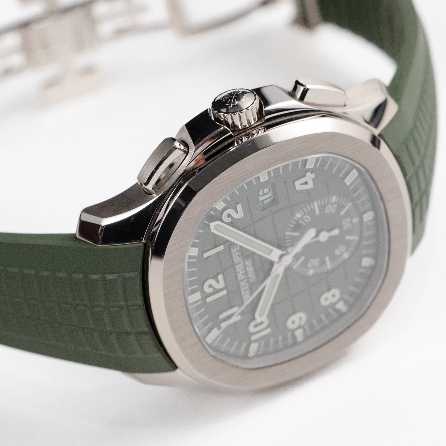 Aquanaut Chronograph White Gold Khaki Green Dial (2025) image 12