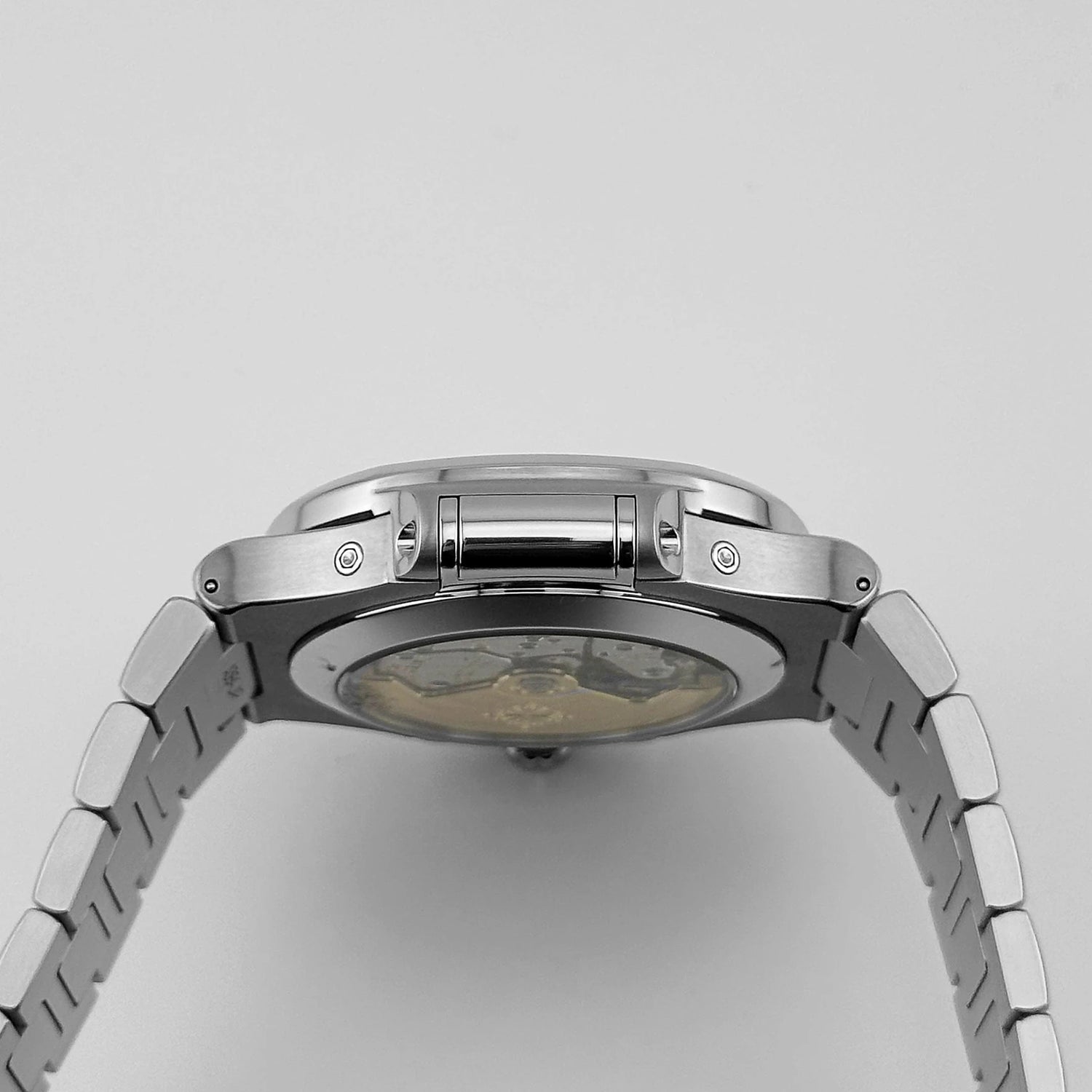 Nautilus Annual Calendar Stainless Steel Blue Dial (2022) image 5