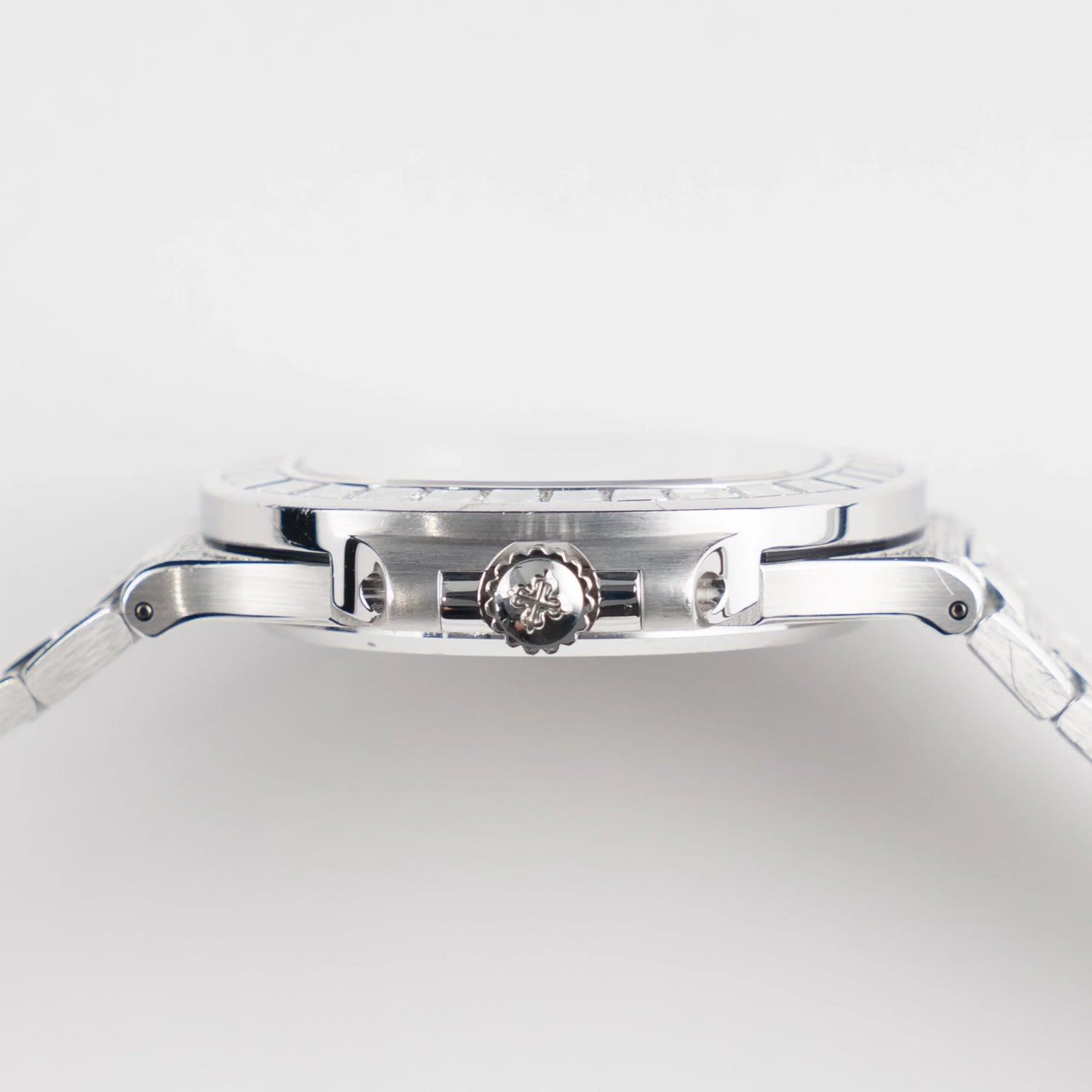 Nautilus White Gold Diamond Set (2019) image 7