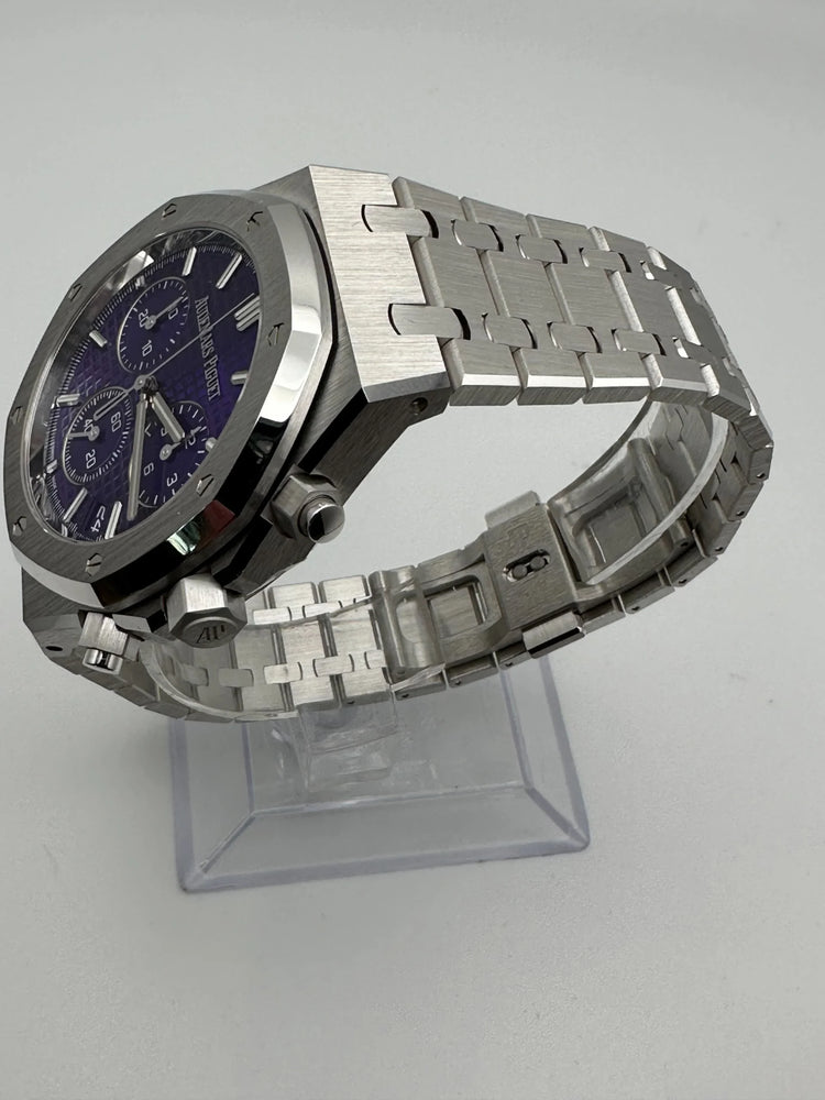 Royal Oak Chronograph “Domaine de Murtoli” White Gold Purple Dial image 2