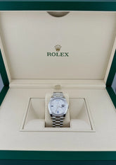 Day-Date Platinum Diamond Bezel Diamond-Paved Sapphire Dial (2024) image 1