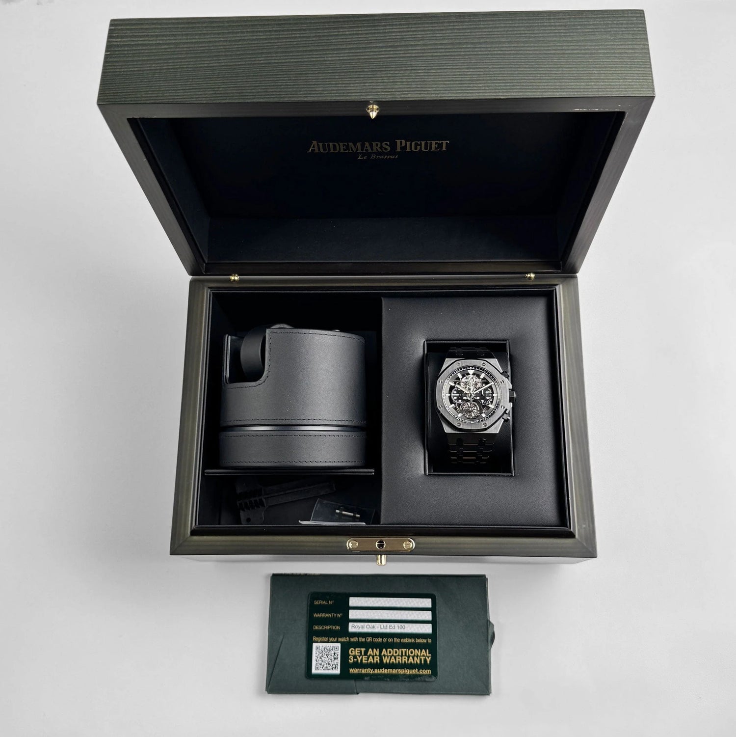 Royal Oak Tourbillon Chronograph Black Ceramic Limited Edition (2018) image 11