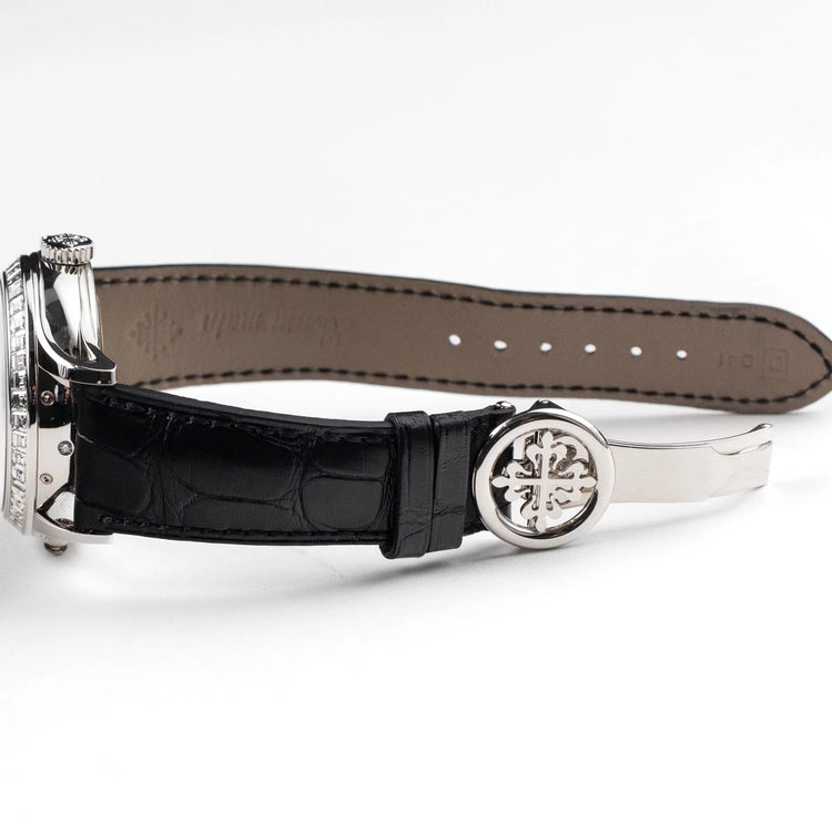 Patek Philippe 5208/300P Salmon Dial (2021) image 7