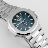 Nautilus Annual Calendar Stainless Steel Blue Dial (2022) image 9