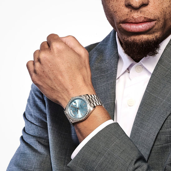 Day-Date Platinum Diamond Bezel Ice Blue Diamond Dial (2017) image 1