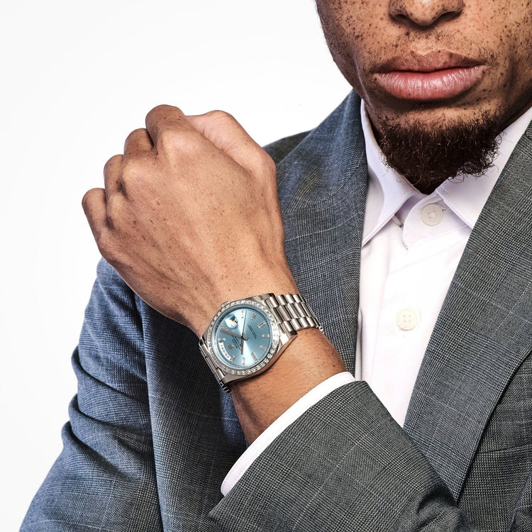 Day-Date Platinum Diamond Bezel Ice Blue Diamond Dial (2017) image 1