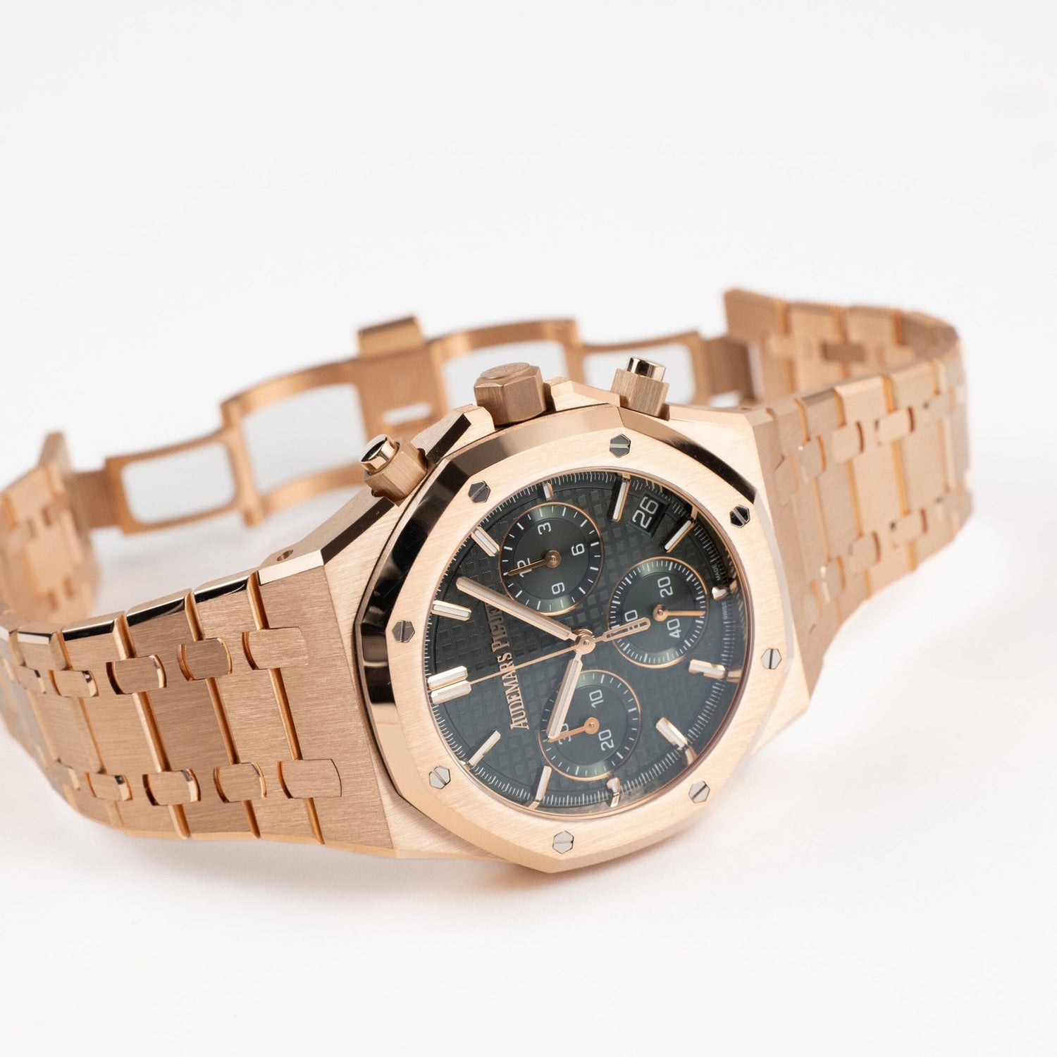 Royal Oak Chronograph Rose Gold Khaki Green Dial (2024) image 5