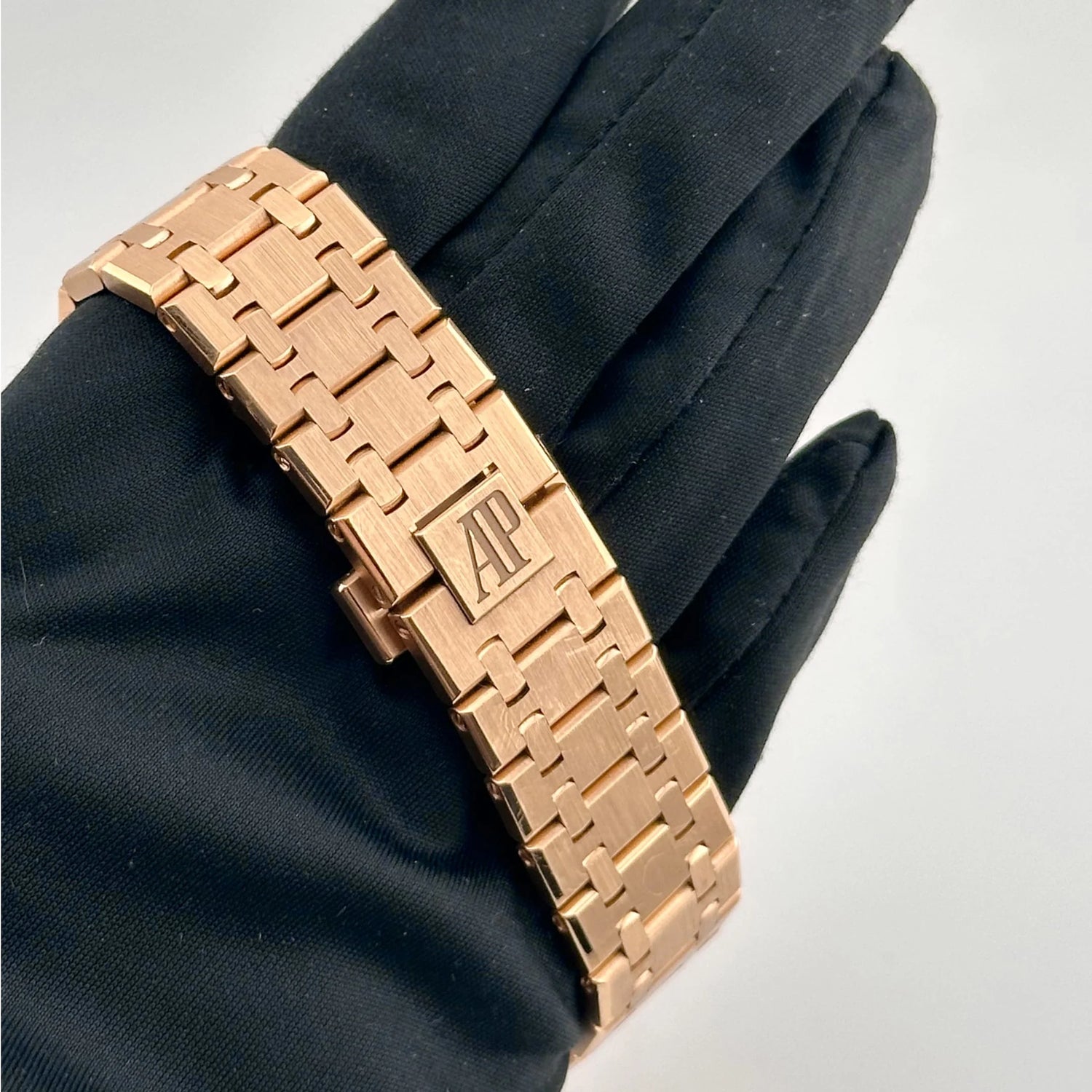 Royal Oak Rose Gold Blue Dial (2023) image 2