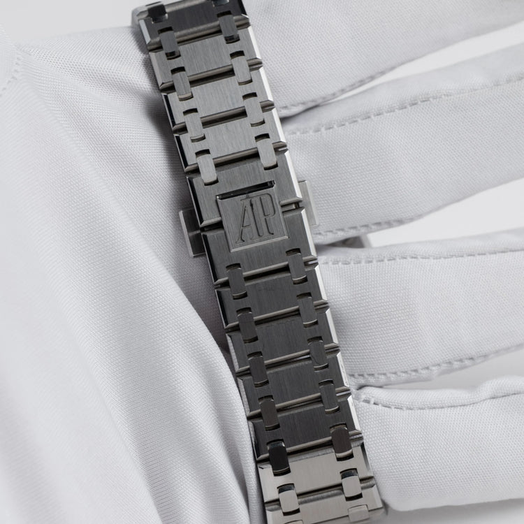 Royal Oak Jumbo Extra-Thin Openworked 50th Anniversary Stainless Steel image 1