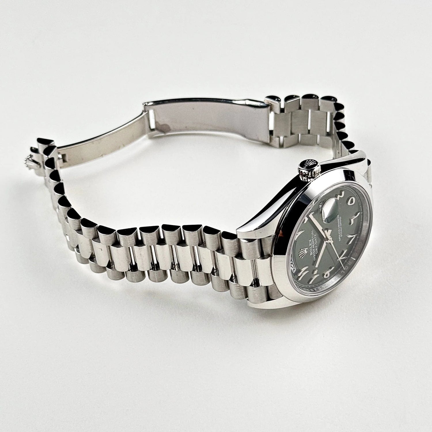 Day-Date Platinum Olive Green Arabic Dial image 7