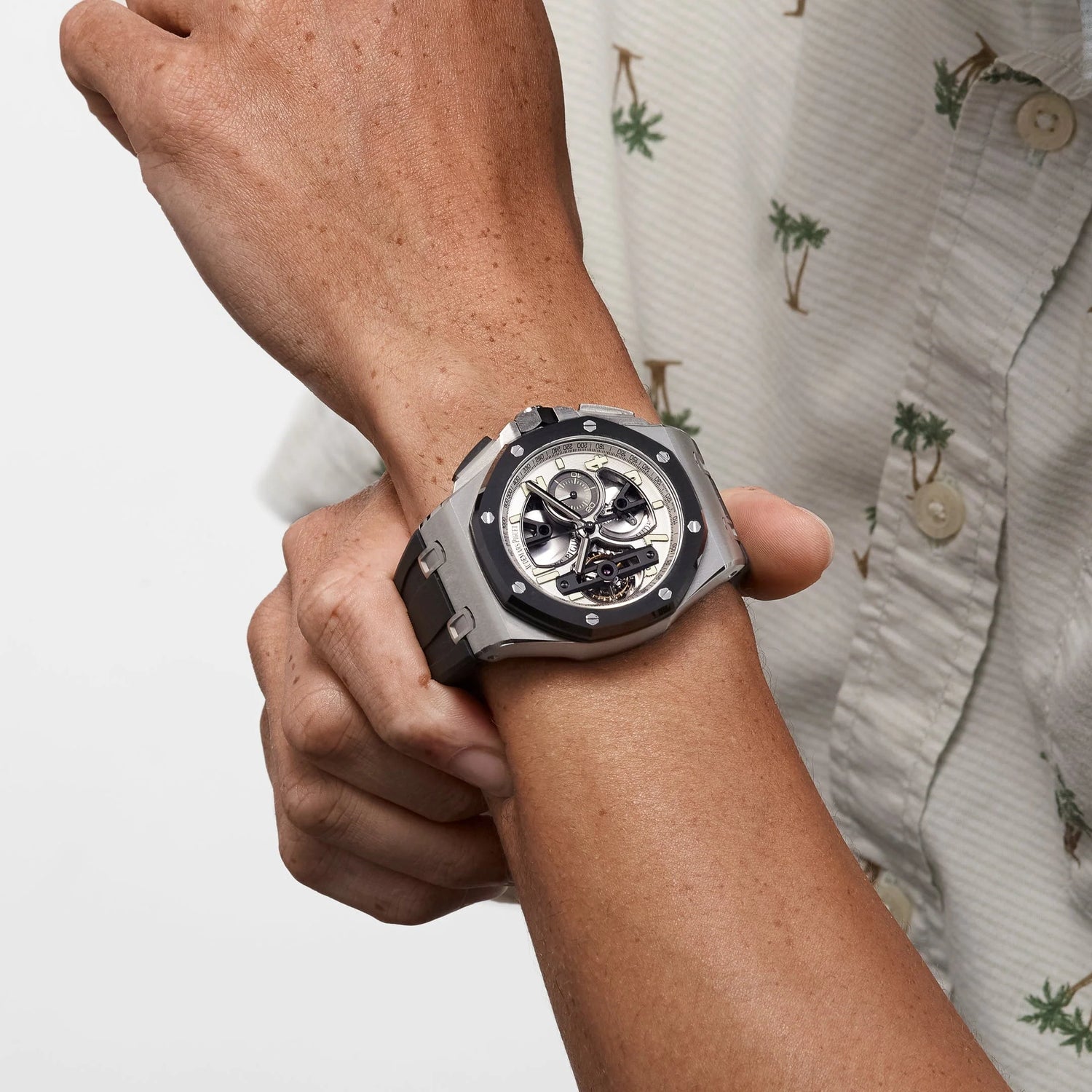 Royal Oak Offshore Tourbillon Chronograph Titanium Openworked Limited Edition (2015) image 2
