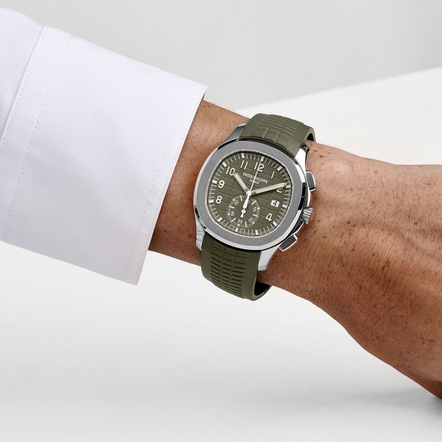Aquanaut Chronograph White Gold Khaki Green Dial image 2