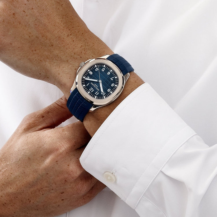 Aquanaut White Gold Blue Dial (2023) image 2