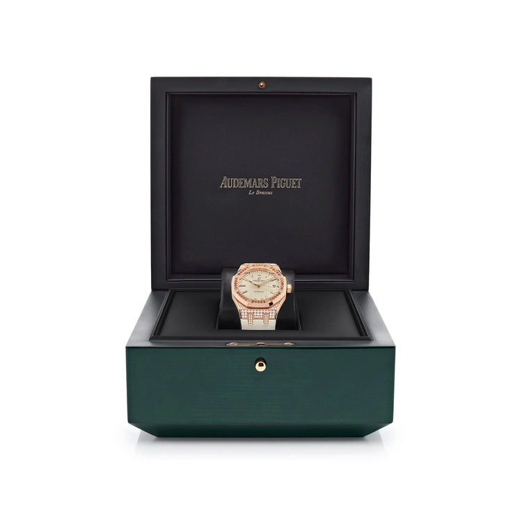 Royal Oak Rose Gold and Diamonds image 7