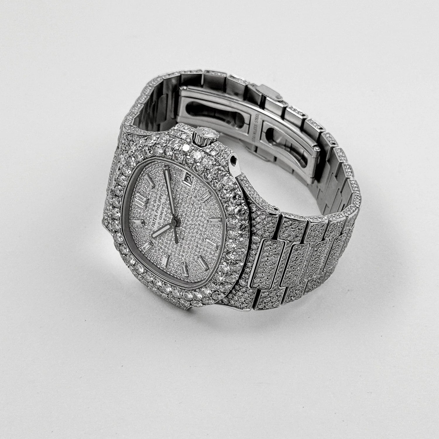 Nautilus Stainless Steel with Aftermarket Diamond Pavé Bezel and Case (2012) image 8