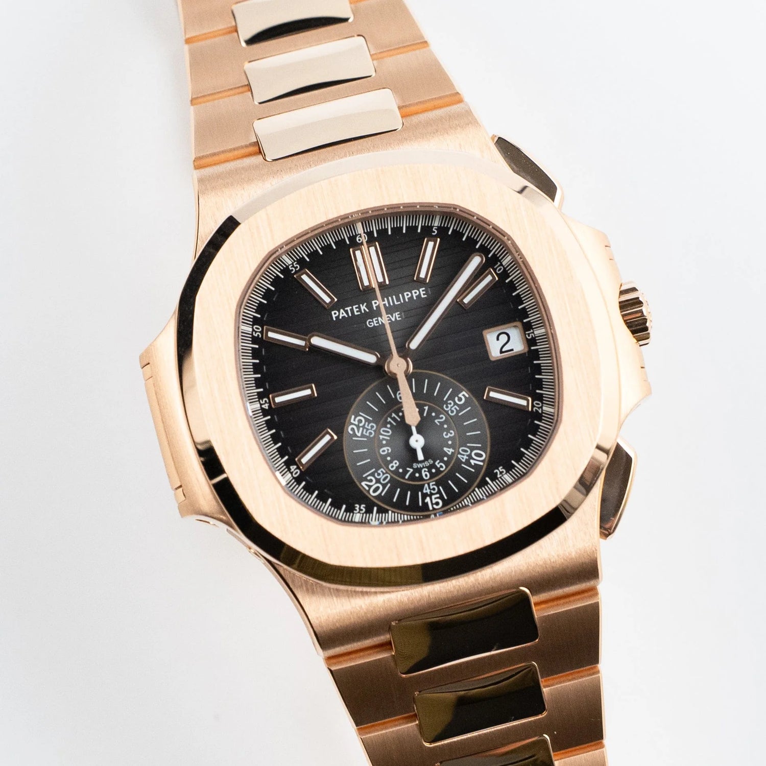 Nautilus Chronograph Date Rose Gold Black Dial (2022) image 10